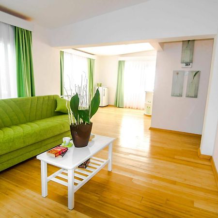 The Pine Bay Club Hotell Kyrenia  Exteriör bild