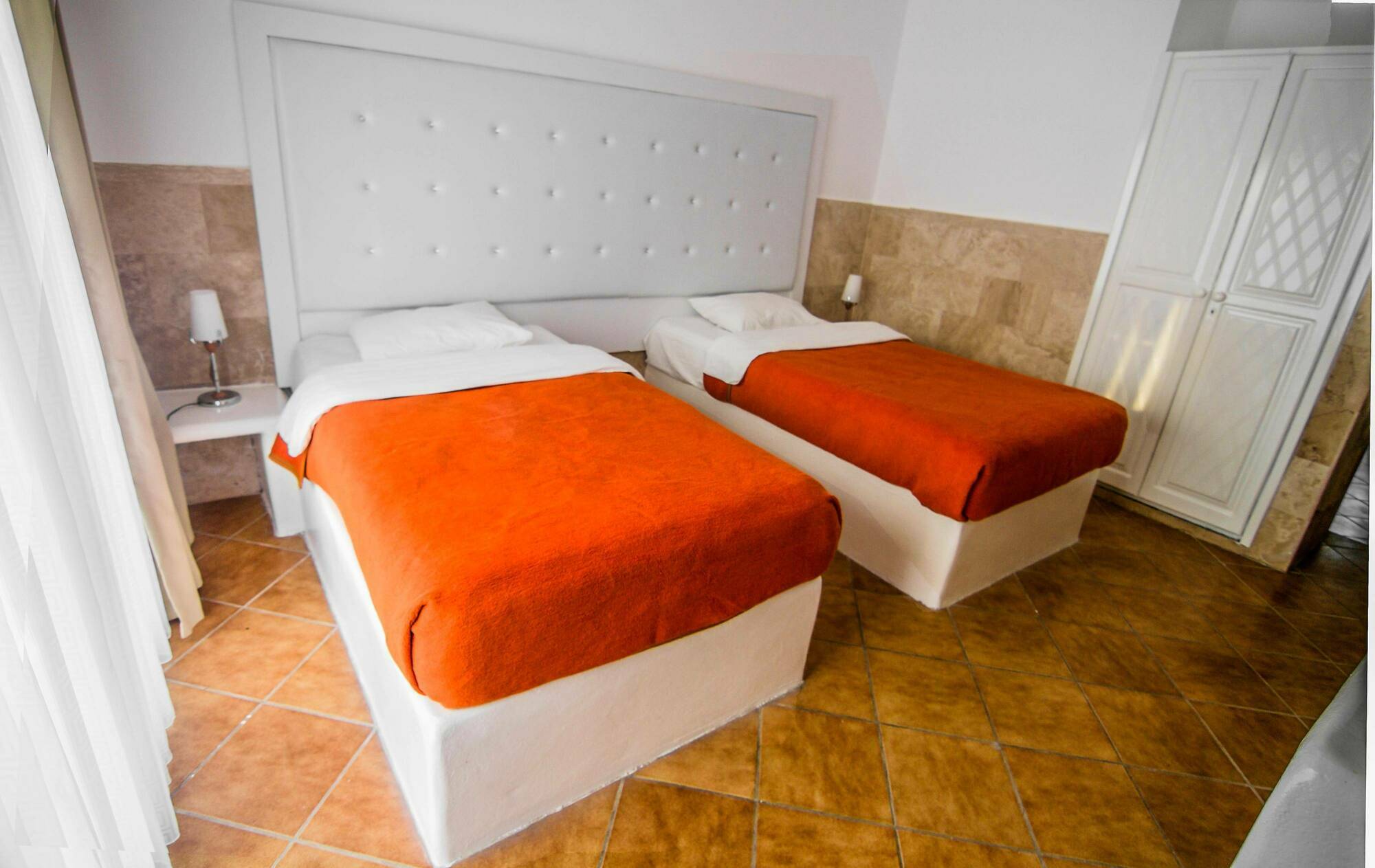 The Pine Bay Club Hotell Kyrenia  Exteriör bild