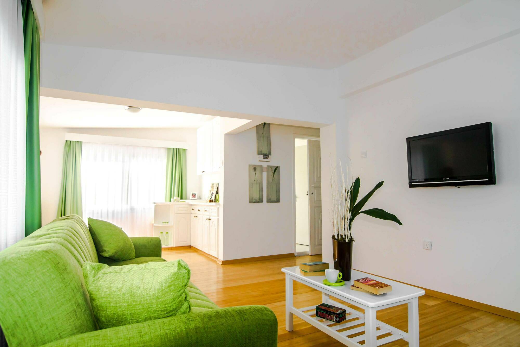 The Pine Bay Club Hotell Kyrenia  Exteriör bild